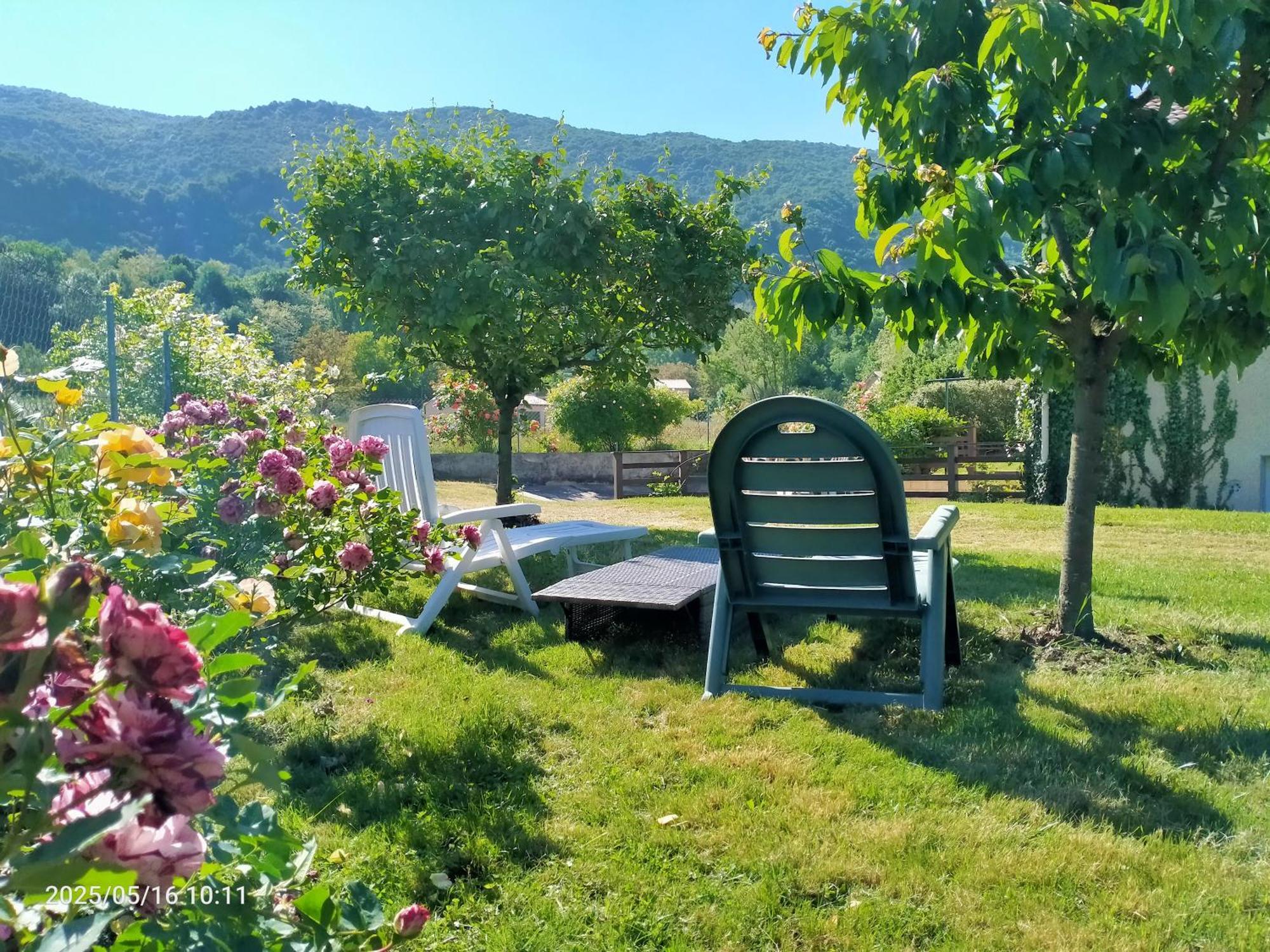 Chambres D'Hotes & Studio L'Hosting Noix Hostun Bagian luar foto